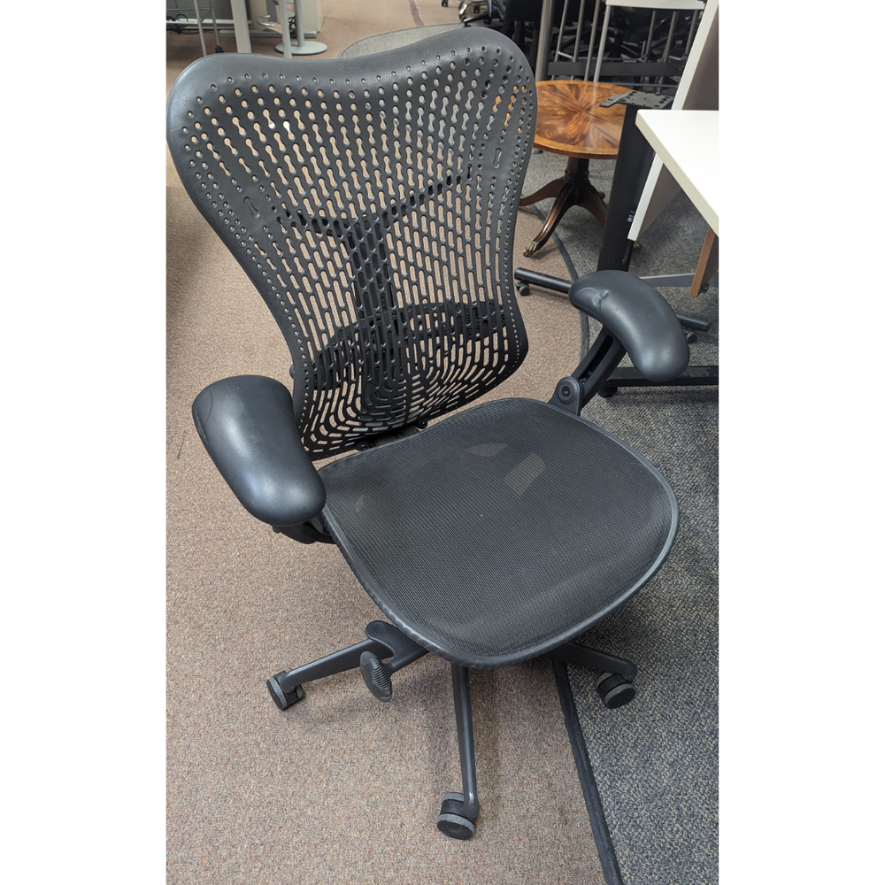 HermanMiller　Mirra Chair(ミラチェア) Mirra 2® Chair | Iconic Herman Miller® Office Chairs